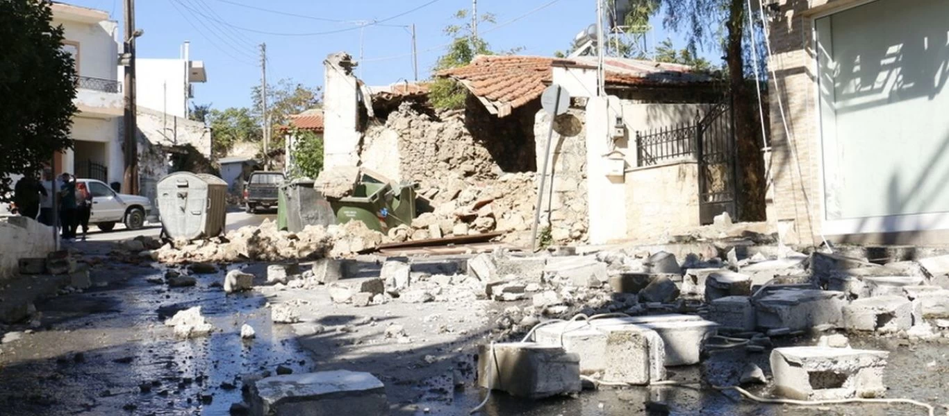 Η Κρήτη «μετράει τις πληγές» της: Δεύτερη δύσκολη νύχτα για τους κατοίκους - Μη κατοικήσιμα 9 στα 10 σπίτια